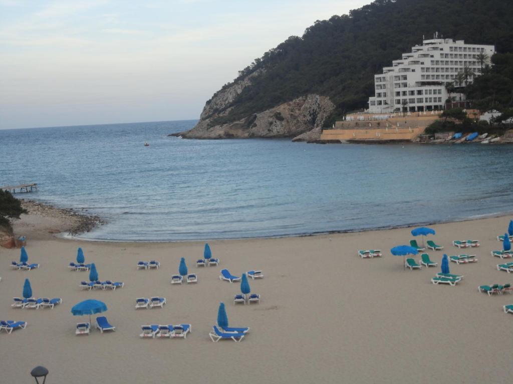Apartamentos Cala Llonga Cala Llonga  Εξωτερικό φωτογραφία