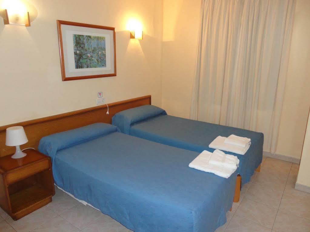 Apartamentos Cala Llonga Cala Llonga  Εξωτερικό φωτογραφία